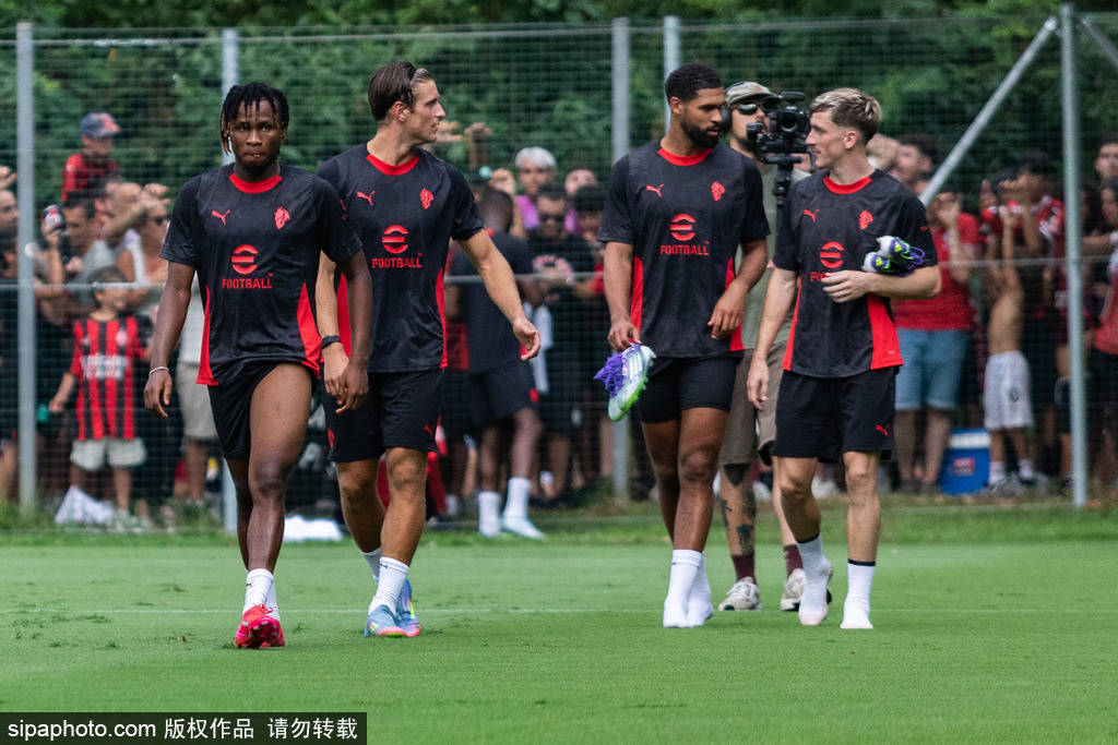 纽顿迎着防 纽顿迎着防