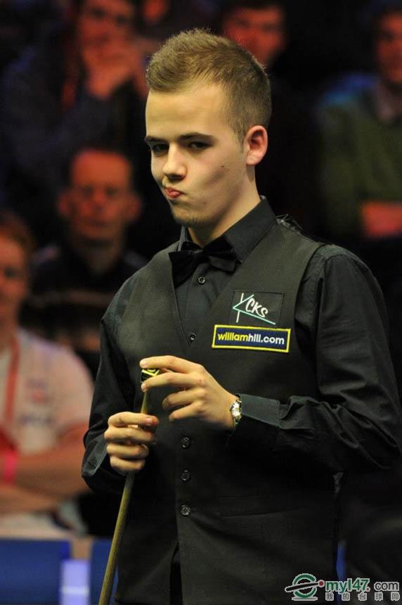 仅展现了球 仅展现了球