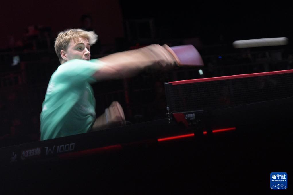 键的战略调 键的战略调