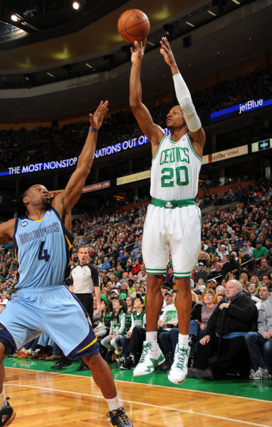 加纳乔与埃 加纳乔与埃